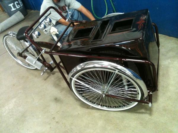 ImpalasMagazine's tweet photo. Anyone ready for an ice cream from El Paletero? http://t.co/CMK5jRgt