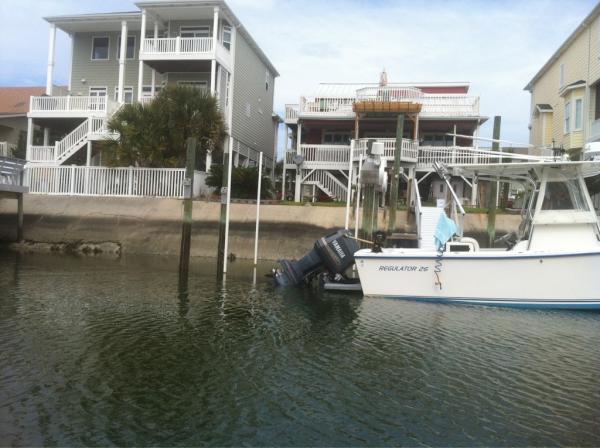 dock lifeeeee. #lovetheweather #couldlayhereforever