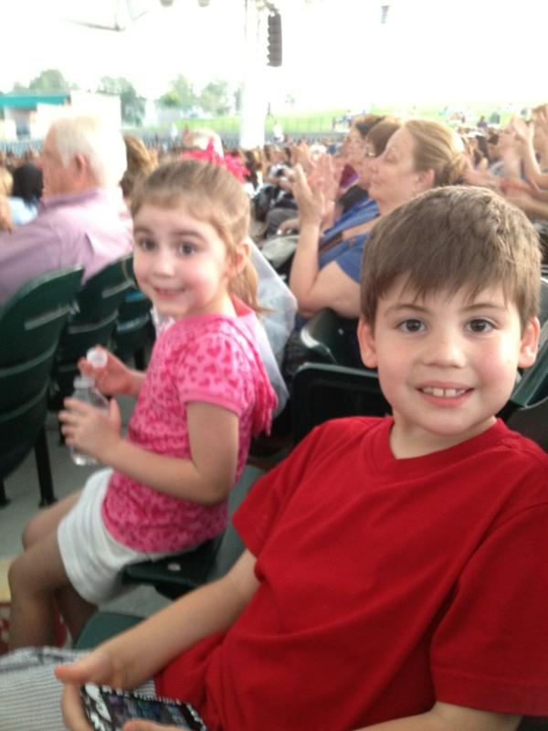 manleyrivera's tweet photo. At the Cynthia Woods Mitchell Pavilion Houston  Ballet with these two! 😃 http://t.co/dEMmPkfc