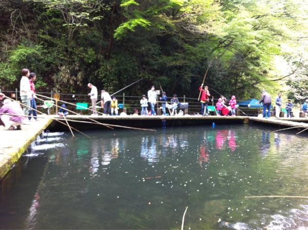 YotokuK's tweet photo. 昨日は金剛山のとこで釣りでしたー(´Д` ) http://t.co/B3zdDOEt