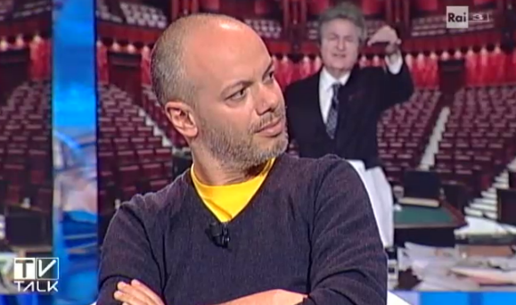 TvTalk_Rai's tweet photo. "Ricordiamoci come nasce #theshowmustgooff" @zdizoro a #tvtalk http://t.co/qwIcMo3n