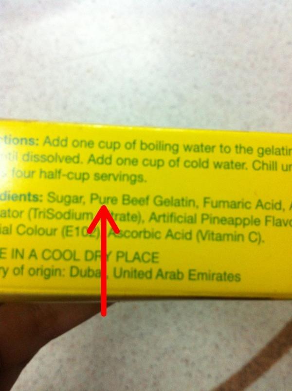 HALAL_FOOD_'s tweet photo. جيلي Green's يحتوي على جيلاتين من البقر النقي :) http://t.co/6dJ7tfVk