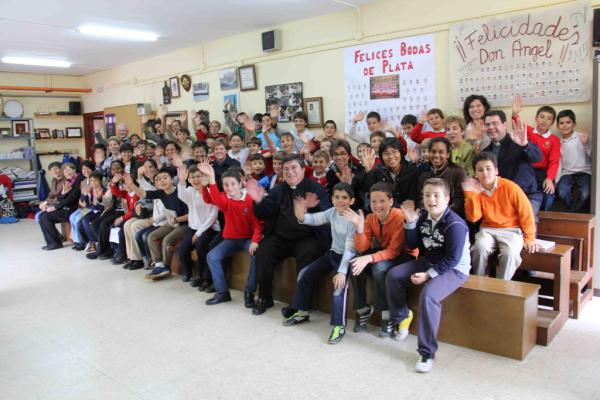 Ayer, en el colegio de Infantes, con los Escolanía (Seises) de Toledo.