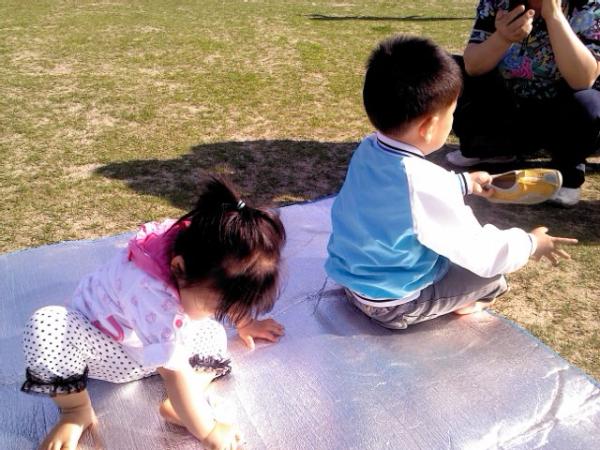 fall_simon's tweet image. 어린이날  그냥 보낼 순없어서 가까운 공원에서 놀기