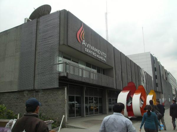 samueldenardi's tweet photo. Dia 18 estou indo novamente para Colombia no Centro Mundial de Avivamiento com #Sergio #PrAlexandre @Pr_Francis http://t.co/HWxRQ9FR