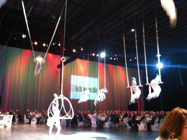 SVoswinkel's tweet photo. Die Abendversanstaltung zur 1. Bodensee Klassik und Elektrik hat begonnen - mit den fliegenden Sachsen http://t.co/0Q0W1qXf