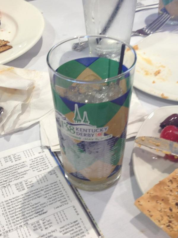 mag_murphy's tweet image. @_kateclemons in an argyle glass! #makethattwo