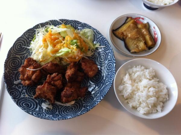 Chicnette's tweet photo. Discovered this new Japanese restaurant in Fitzroy. Yummy food!! http://t.co/KuBgZQc1