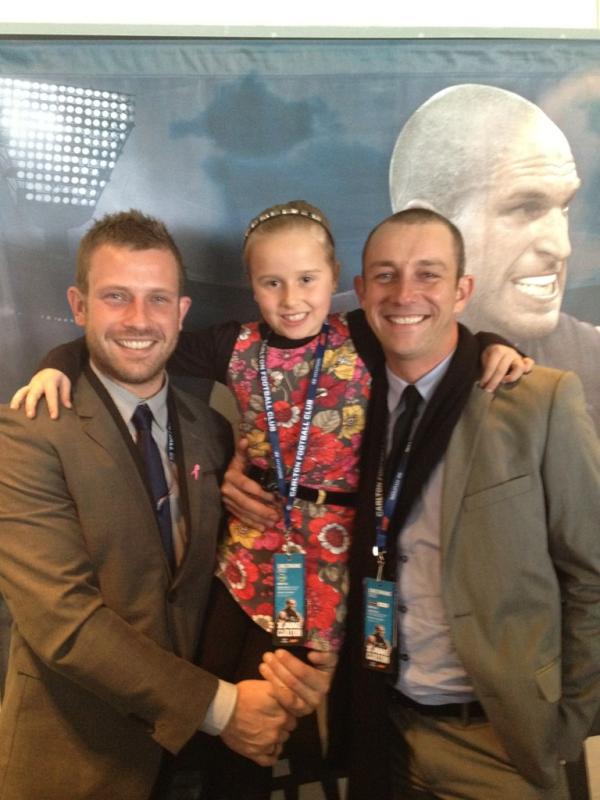 seernerak's tweet photo. Tahlia with her new best friends, Mike and Andrew. Boys she was so excited to meet you! #BlockBrothers9 http://t.co/2q7yin5a