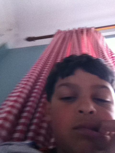 amazingbenjones's tweet photo. @CInstone joe and Mitch are at my house and they are rocking my room http://t.co/hANzGJcx