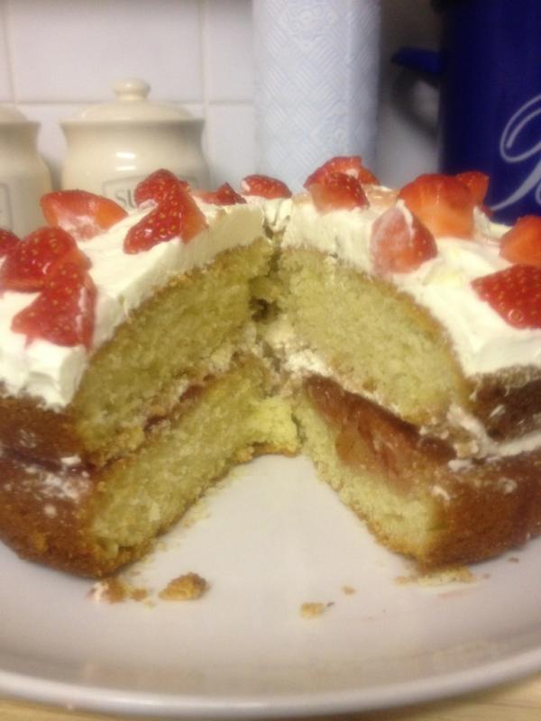 milkmanstan75's tweet image. #shouldntreallybeeatingthis