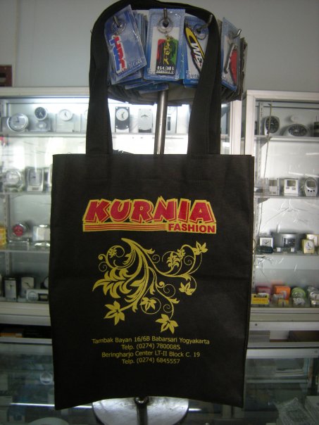 taskainfuring's tweet image. blm bs mampir beli bajunya, malah sdh d ampiri d beli #taskain nya sm fashionita #larismanis #iklanin #kainfuring