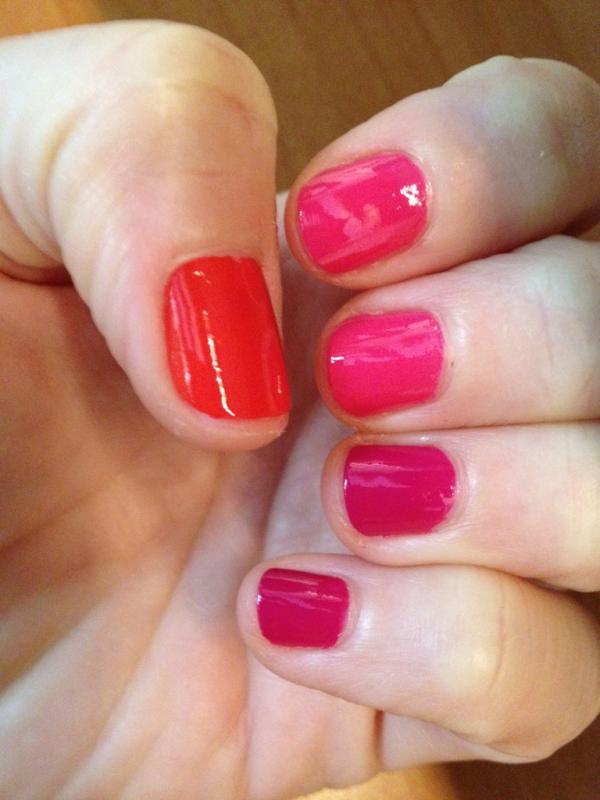StyleCaster's tweet photo. love these jelly shades! RT @NinaINLA: @BeautyHigh @StyleCaster #NailCall ombré cinco de mayo manicure http://t.co/tz116LNZ