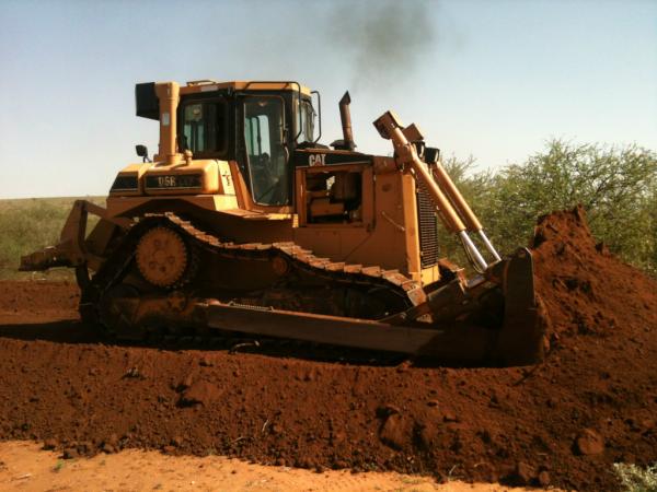 Naga is on the move! Al meer dan 120 trenches gegraven. Re-greening the planet!
