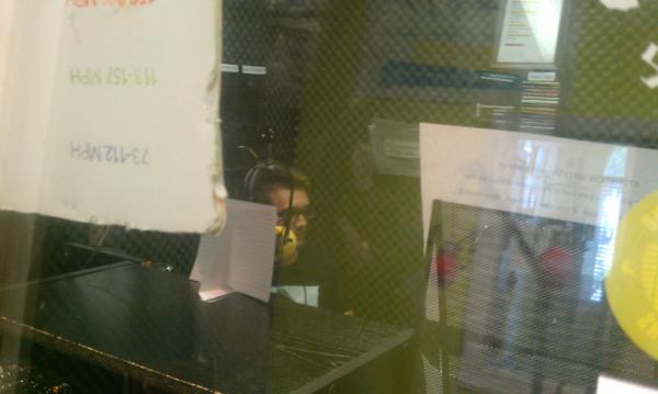 x0sharon's tweet image. Its radio time :))) @justincran