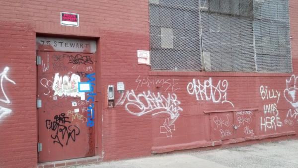 JohnnyTragedy's tweet photo. Home sweet home http://t.co/SrwBWgyV