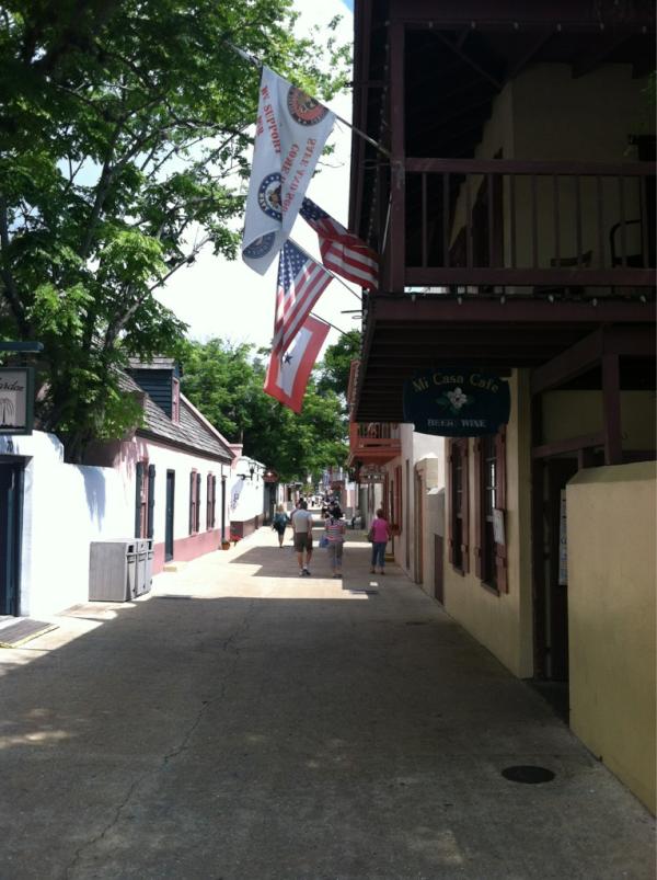 TheRealVU's tweet image. Just finished up radio interview on Flagler college radio! Check out 88.5 (: