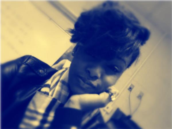 shes pretty * http://t.co/3qrcqeD9<a href="/tag/oomf"class="tags"><span>#oomf</span></a>