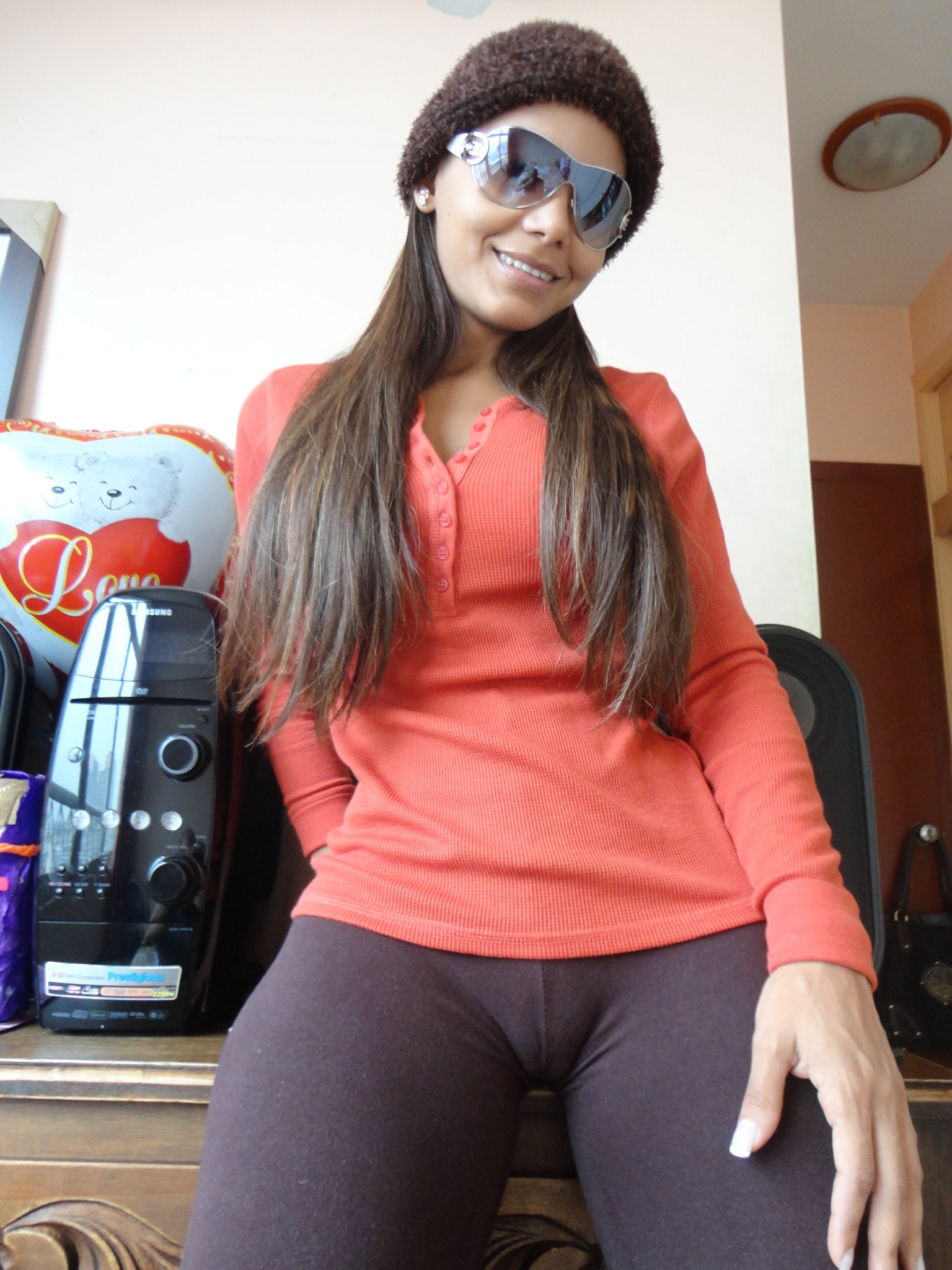 X 上的 Fans Deisy Gamboa：「Debe intimidar tener esa cosota de  frente@libiavip: RECUERDAN ESTA FOTO,PARA QUE PASEN UN LINDO DÍA CON ESTE  LINDO http:t.copLYttNTh」  X