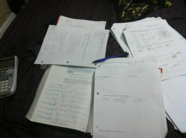 AlexisssC_17's tweet image. Why wasn't I smart and taken Trig? 😖
#precalproblems #shouldcouldawouldagottenexempt