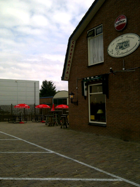 Cafetaria en 'zitje'! #evenachterom #Stroe #Veluwe <a href="/HorecaHoreca/">HorecaVoorHoreca</a> <a href="/BarneveldHoreca/">Barneveldse Horeca</a>