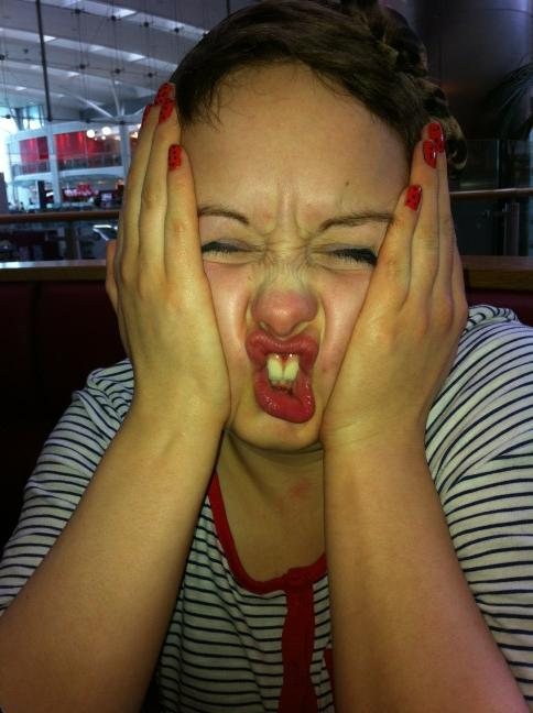 stephypowell's tweet photo. @lamb_agneau naked...almost http://t.co/O0r6eYwI