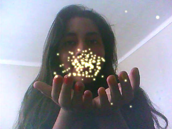noeliagoche's tweet photo. ¡Jugando con el efecto Luciérnagas en Webcam Toy! hermosa...!! #webcamtoy http://t.co/qt2FSbem