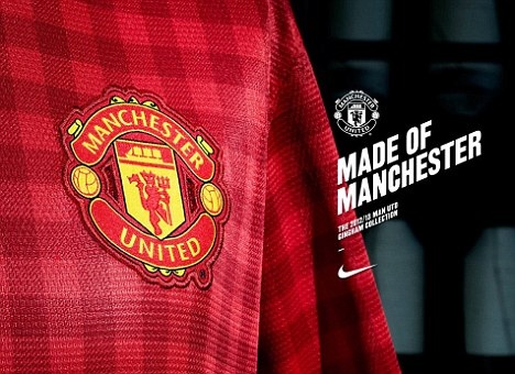 TheArsenalFC's tweet photo. And we thought our kit was bad, Man Utd will play in a tea towel. http://t.co/cp8jy7G5