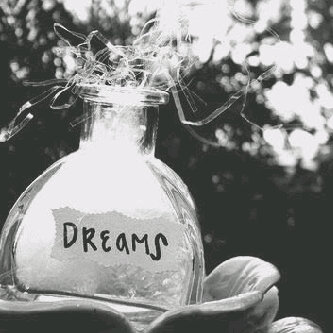 a7eek1's tweet photo. أحّلامنَا سوفّ تتحقق ☀ http://t.co/qtk42F4b