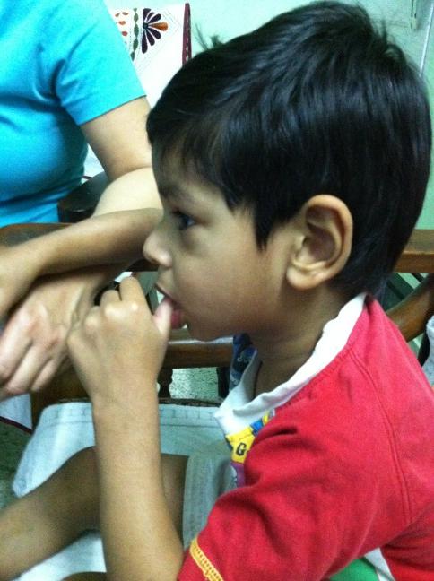 atul_nigam's tweet photo. Jhj http://t.co/IH4q27Ow