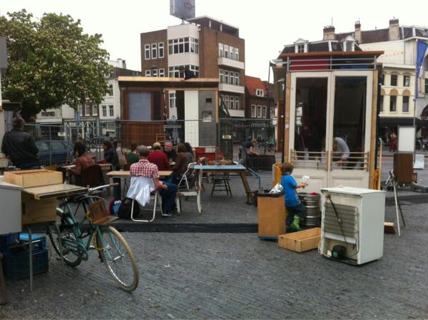 mzoeteman's tweet photo. Op de valreep nog langs bij #straatlokaal op het Neude in #Utrecht http://t.co/oy9zW7GZ