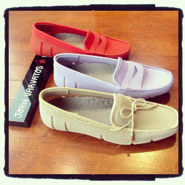 Pour gâter la femme de votre vie, une jolie paire de Swims en caoutchouc et nylon, parfaites pour le jardinage!