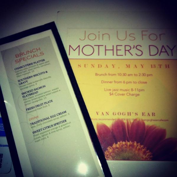 vangoghsearcafe's tweet photo. make your reservations now! #mothersday #brunch http://t.co/naKBx2cT