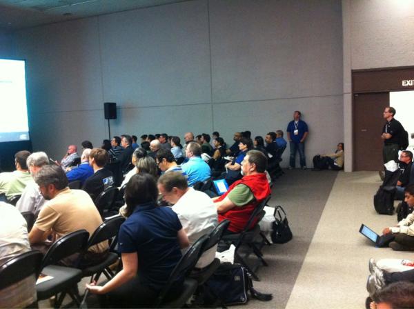 PASSMasterData's tweet image. Standing room only for Tim Mitchell DQS at #SQLRally