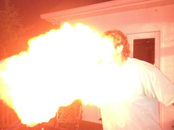 JWray10's tweet photo. A good night for a fire show!! #dontgetburned http://t.co/6fMpOhdU