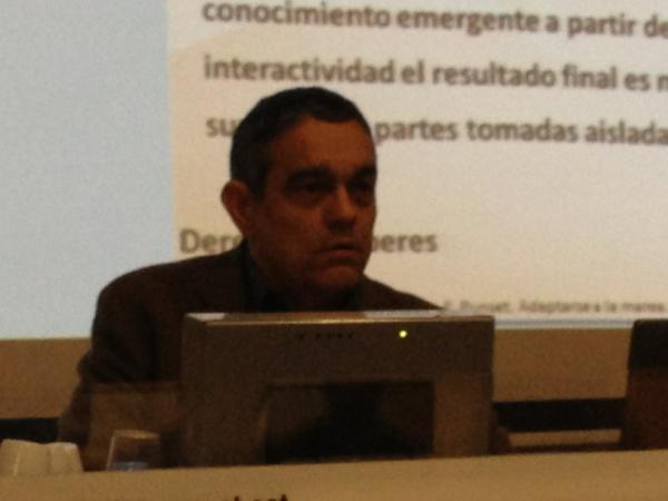 jescarrabill's tweet photo. Josep Ma Montserrat proposa treballar en xarxa per abordar l'atenció als pacients amb patologia del son. #obstrd #AIAQS http://t.co/yY40JkwY