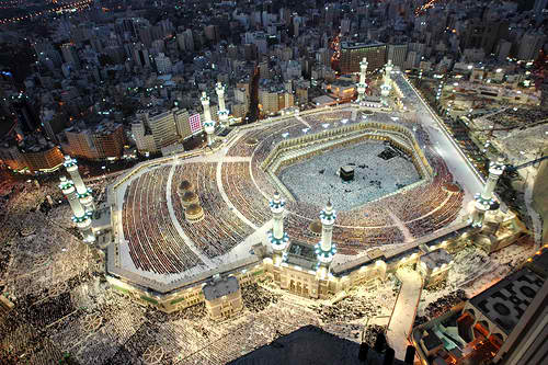jessicaxjoie's tweet photo. ❝They say New York city never sleeps, have they seen Makkah?❞ http://t.co/FK1ZzM32