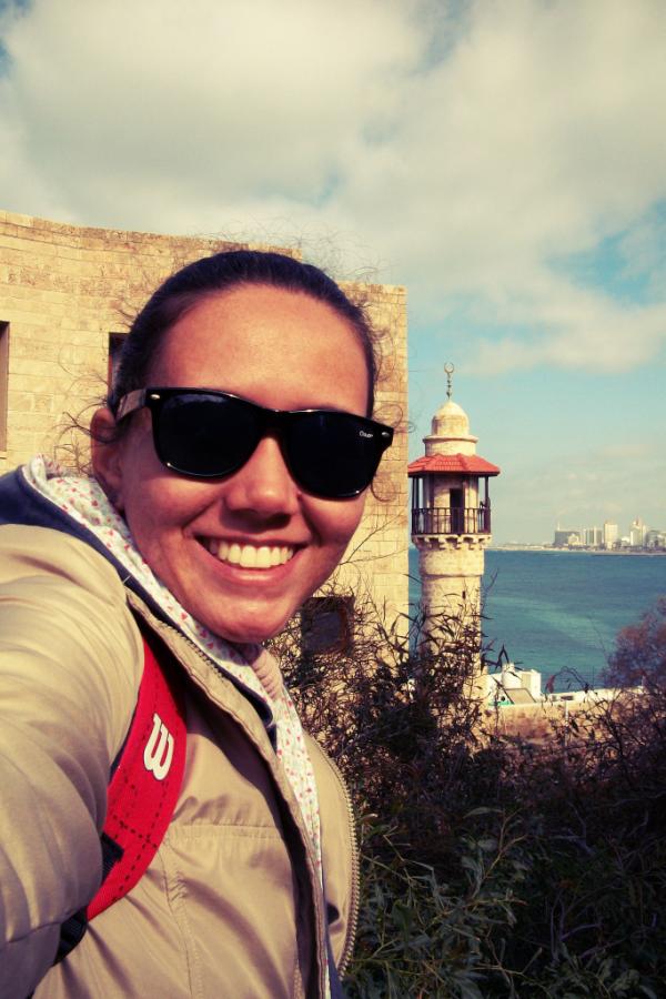 mi_twitta's tweet photo. olha a foto tipo "instagram" que o @Narhman fez pra mim! ficou linda, né? #Israel2011 #TelAviv http://t.co/Lmy9MB1Z