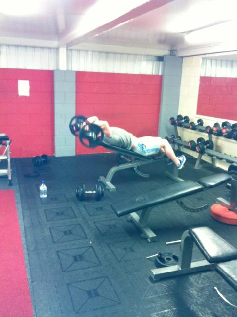 RyanlukeJones1's tweet image. This man is a machine!! #simonward #thebionicman