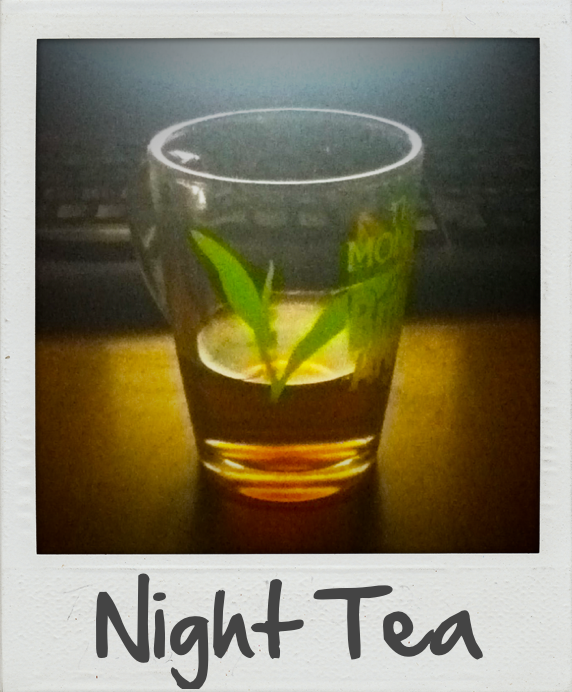 veksellart's tweet image. 1й тест #Polamatic от #Polaroid #NightTea