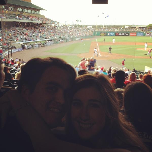 Viernes de beis, chelas y dogos con <a href="/Anabelapla/">Anabela</a> Buen plan de gringos! <a href="/pelonguerrero11/">Alejandro Guerrero</a> <a href="/fernandokddk/">Fernando Camarena</a> <a href="/SanDomEsp/">Santiago Domínguez E</a>