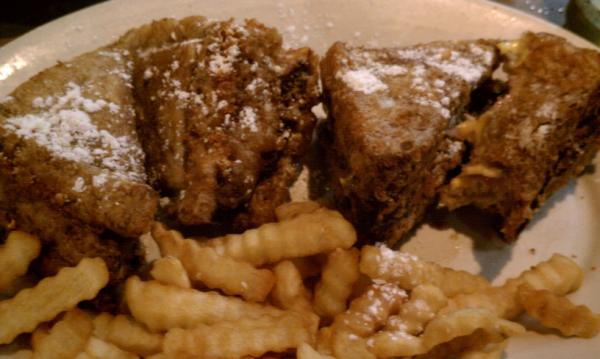 NyeHumor's tweet image. Oh Bennigan&apos;s MONTE CRISTO how I&apos;ve missed you! Let me COUNT the ways! #NyeHumor