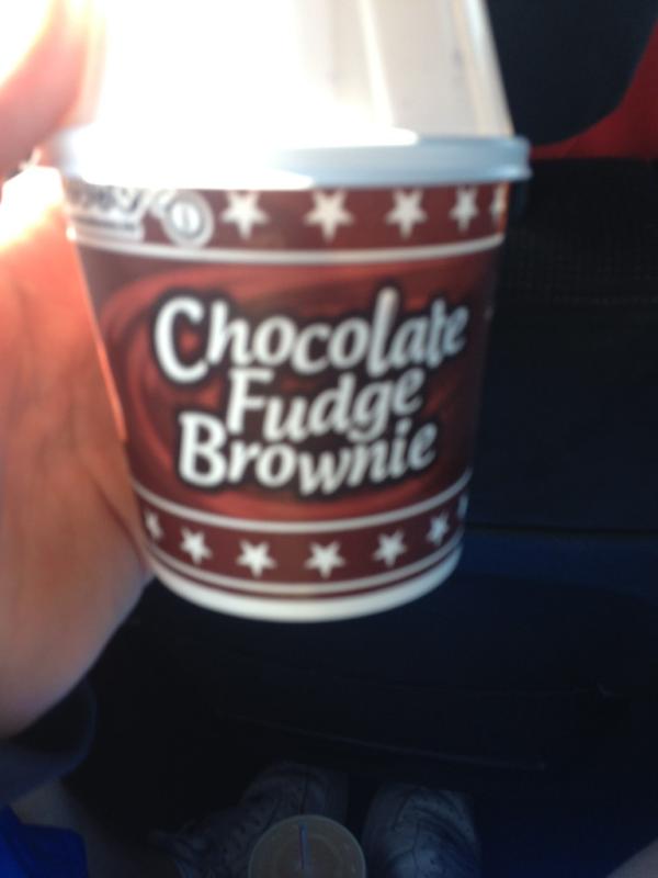 Jamesm11394's tweet image. Wow I&apos;m in heaven #DENCH #LeaveeeeeItYeahhhhhh #LovingLife #imlovingit