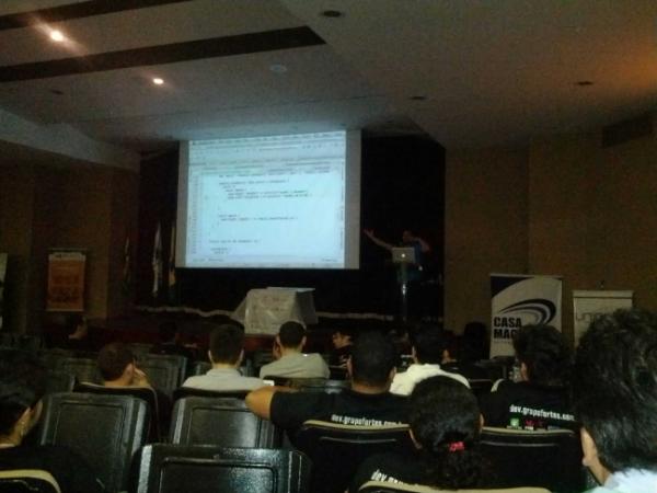 quindin's tweet image. @mauriciojr apresentando #Scala para a Comunidade @java_ce na #javaCeConf
