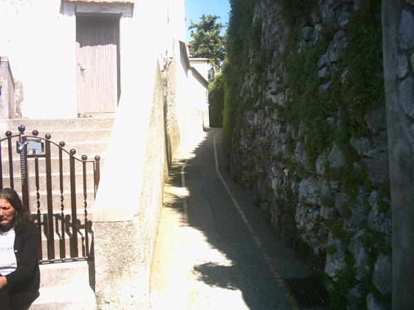 AlbertValenti's tweet photo. Path of the Gods
(Positano, Italy) http://t.co/Xb7MkQcV