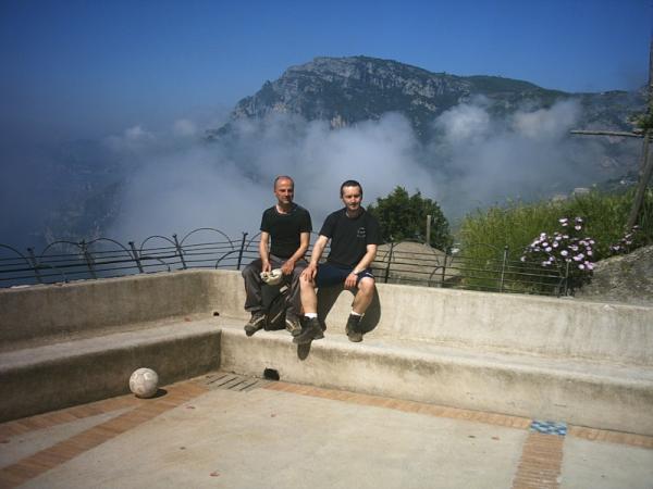 AlbertValenti's tweet photo. Path of the Gods
(Positano, Italy) http://t.co/OV08oRcu