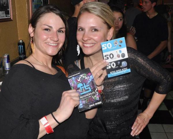 the_headspace's tweet photo. HeadSpace street teamers at their finest! Thank you ladies ! http://t.co/YCIOrxgQ
