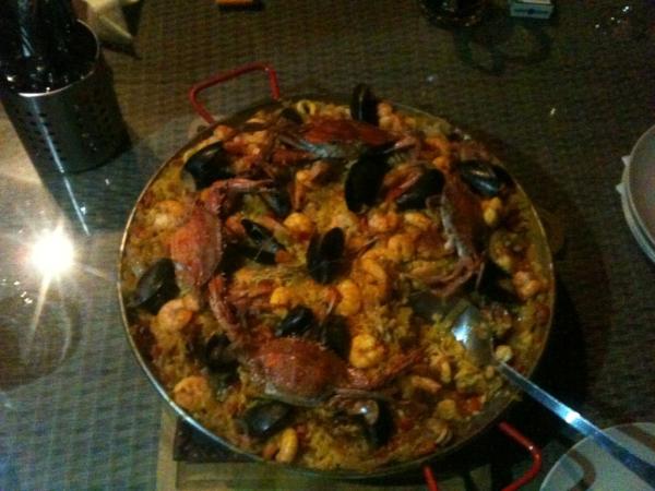 gribbleandy's tweet photo. Yella paella!!! Thanks Bart!!! http://t.co/kL2l2YsM