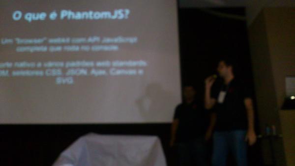 cmilfont's tweet image. Primeiro LT do dia no @java_ce #javacecc #javaceConf com @henriquegogo e @AbrahamAlves