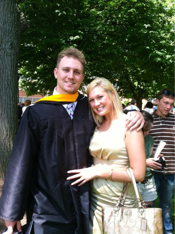 yourstrulyNEL's tweet image. Happy Graduation Day!!! @DeltaUSS So proud of you! #hellorealworld